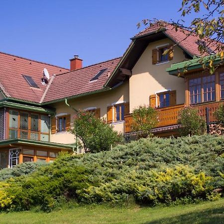 Ferienwohnungen Soravia Gamlitz Zewnętrze zdjęcie